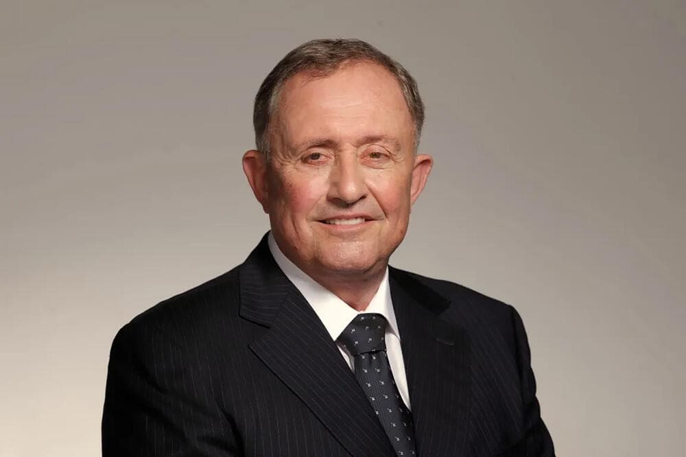 Brent Sadler upisan u APR kao zastupnik tri izdavača medija u okviru United Media u Srbiji