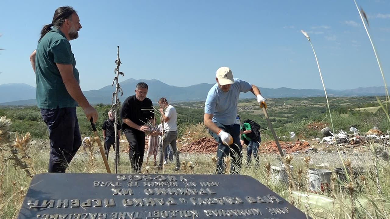 Spomen ploča novinarima otetim nedaleko od Zočišta postavljena po deseti put