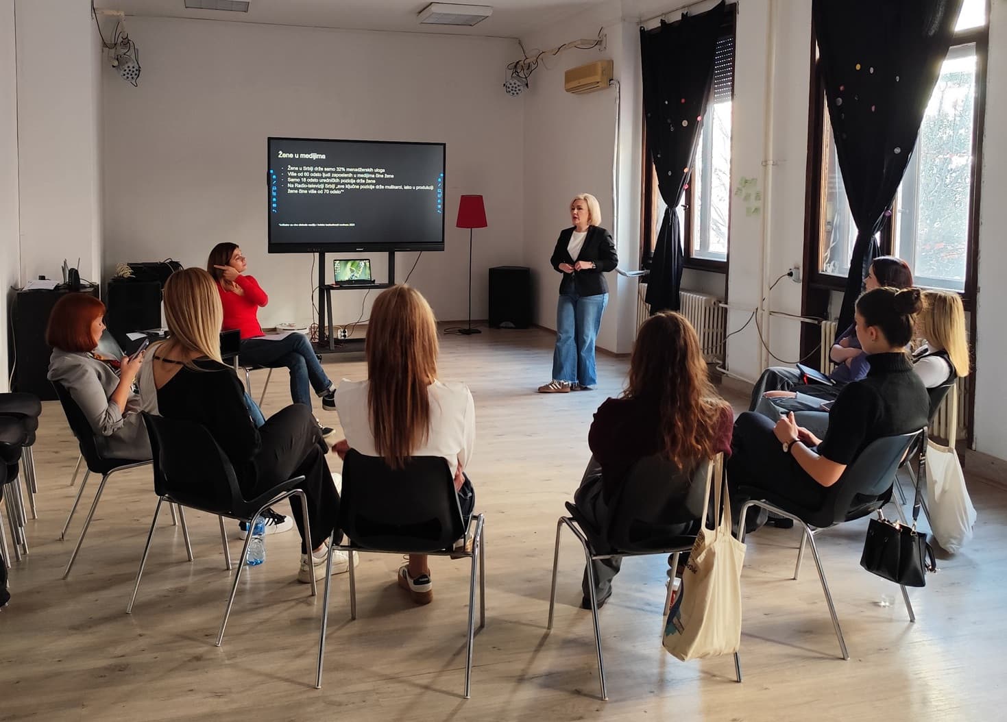 Prijave u toku: Trening za bezbednost novinarki i medijskih radnica 28. februara u Kragujevcu