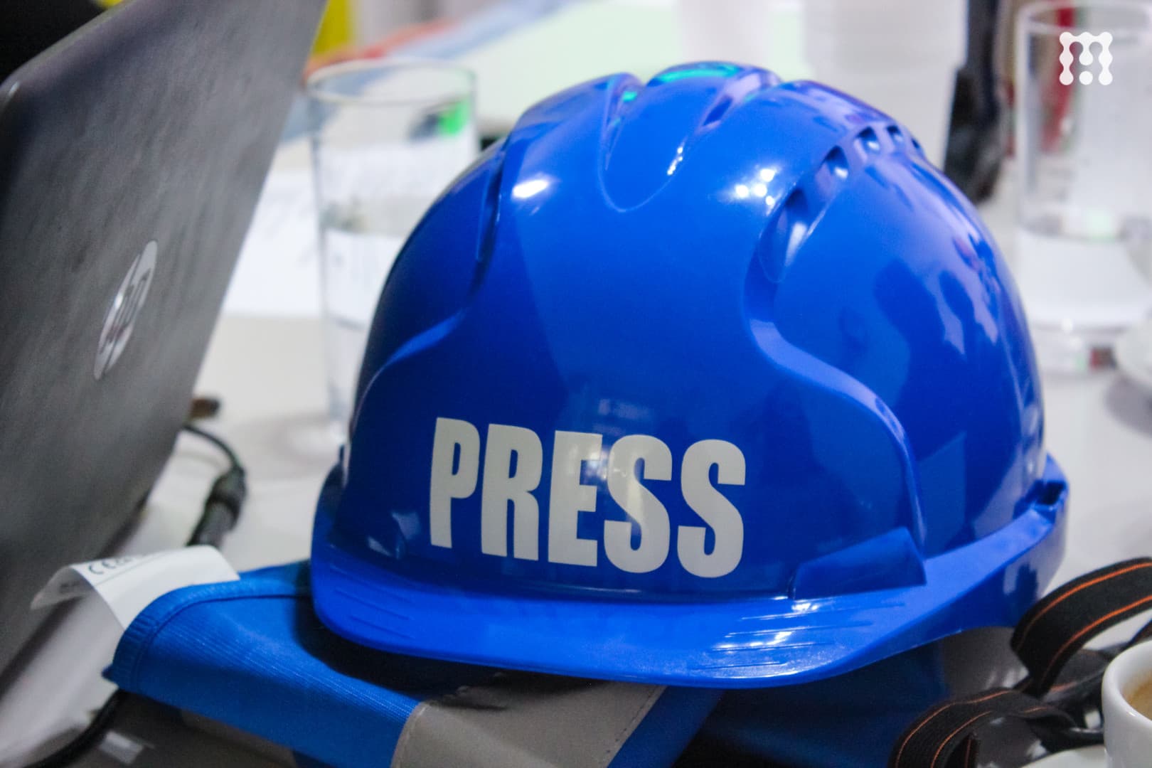 NUNS provides free rental of bulletproof vests and helmets for its journalists in the field.