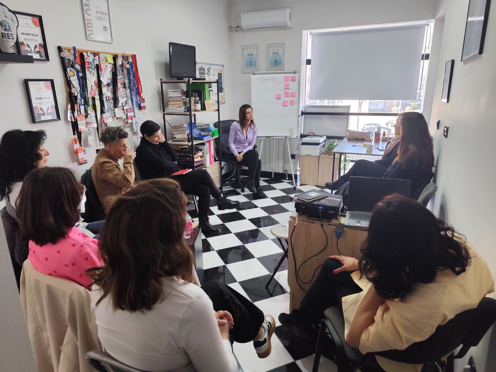 Četvrti trening za bezbednost novinarki i medijskih radnica održan u Kragujevcu